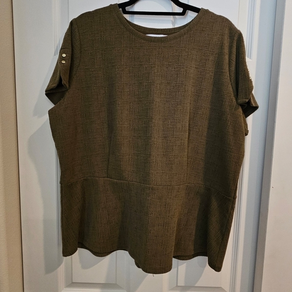Liz Claiborne Short Sleeve Top